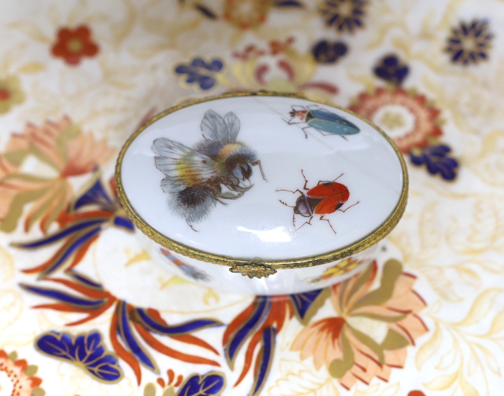 A pair of 19th century Derby pot pourri, a Wedgwood Imari dish, an early 19th century Paris porcelain dish and a Limoges trinket box